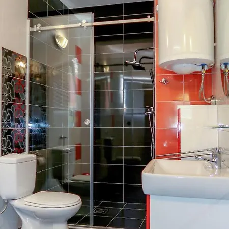 Nostra - Tgr333 Apartman